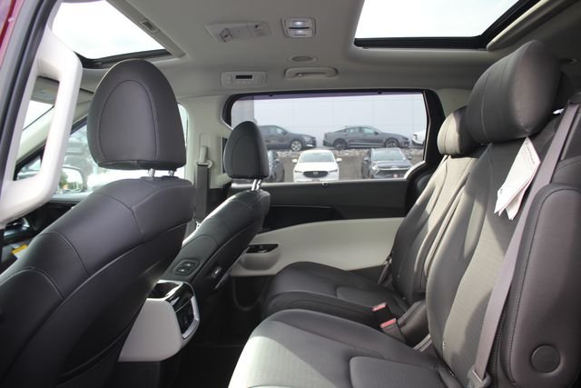 Used 2024 Red Kia SX Prestige image 25