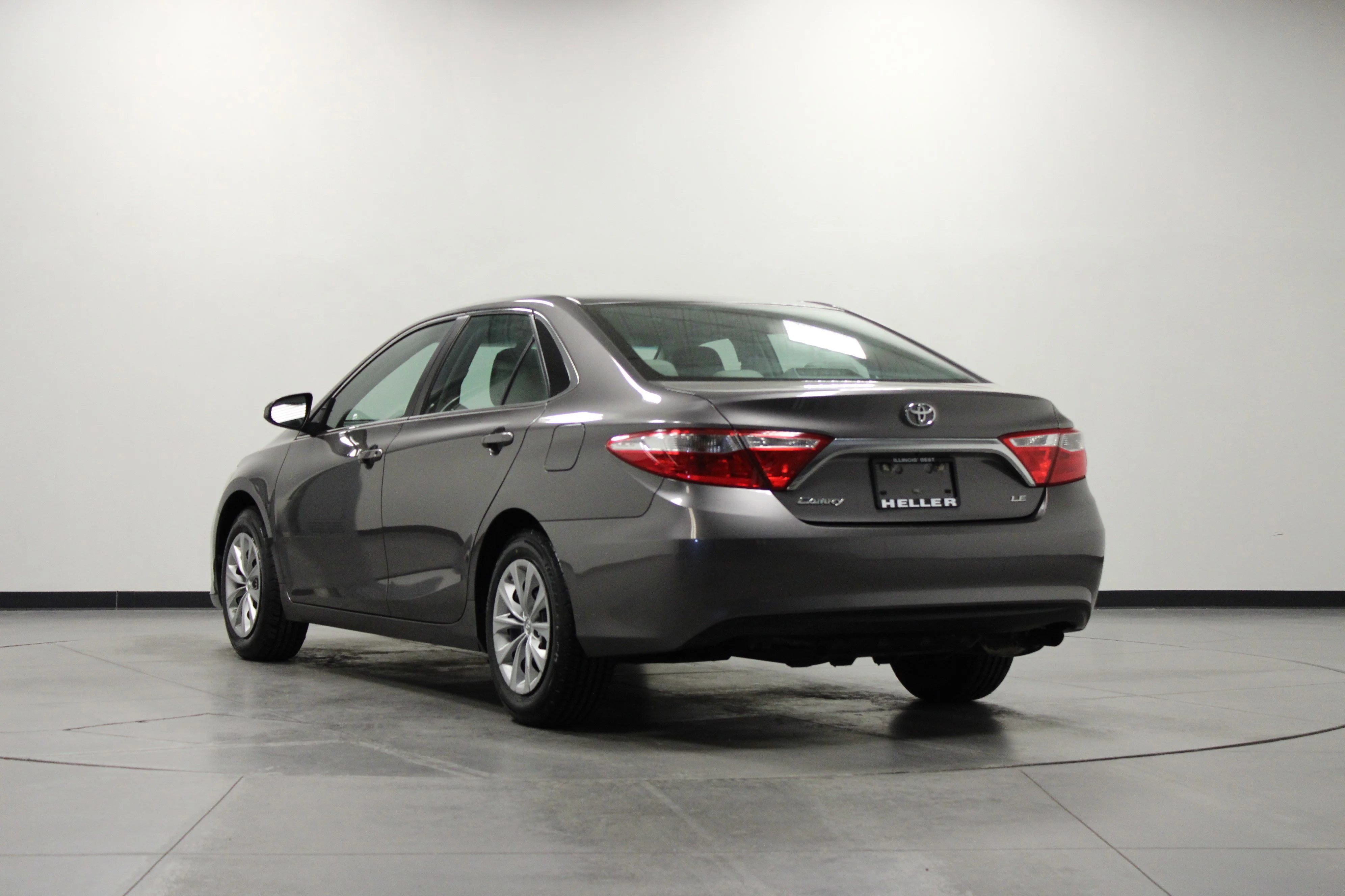 Used 2017 Predawn Gray Mica Toyota LE image 6