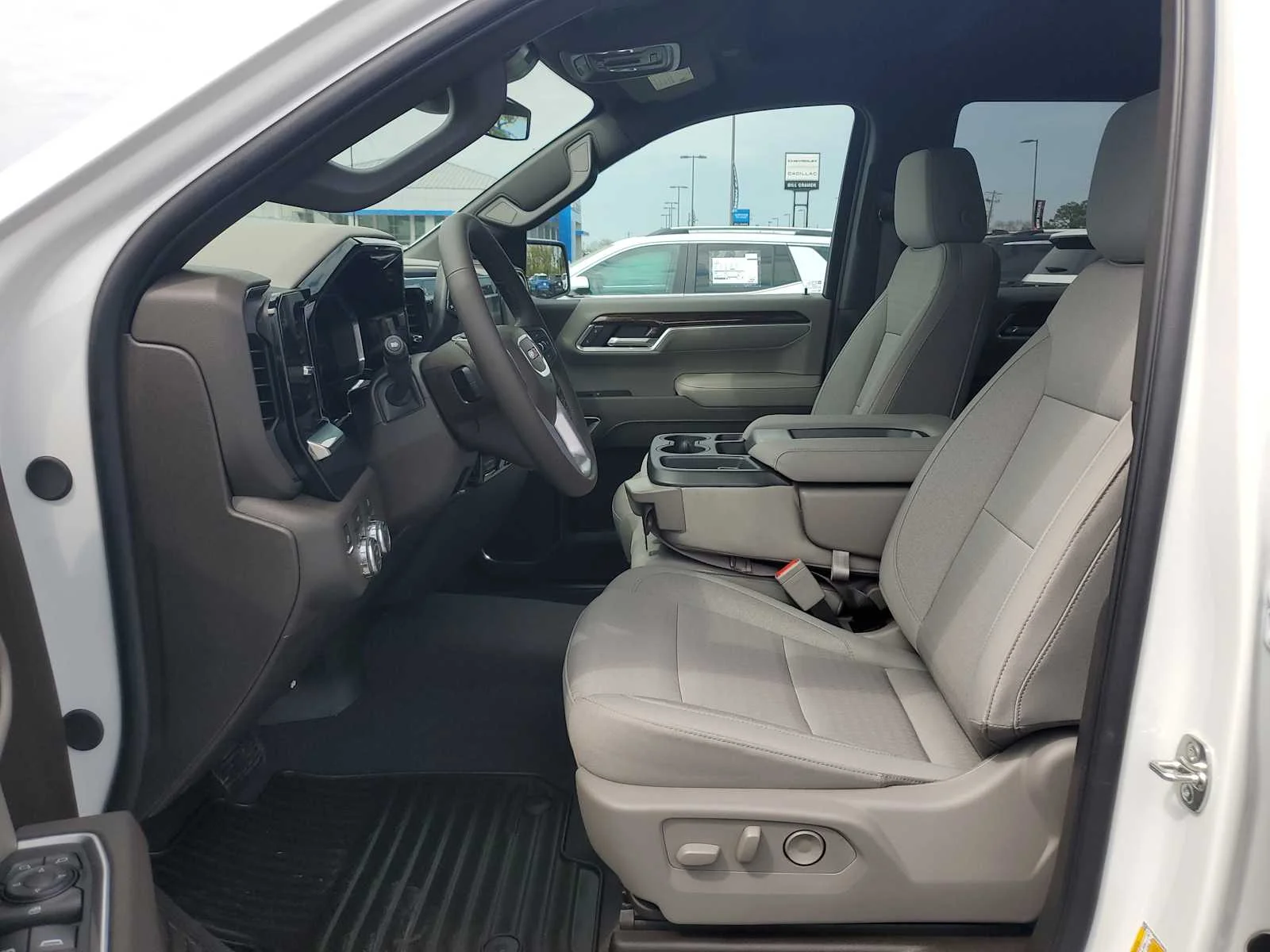 New 2026 Summit White GMC SLE image 14