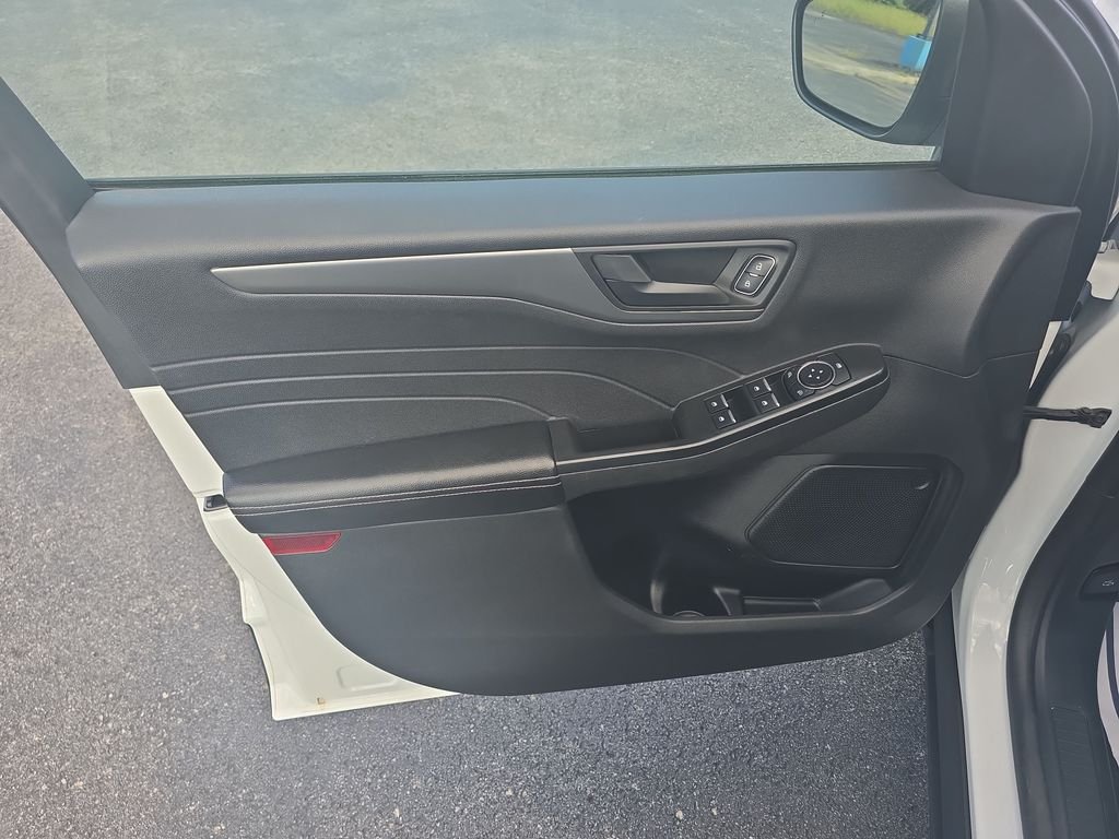 Used 2025 White Ford Active image 14