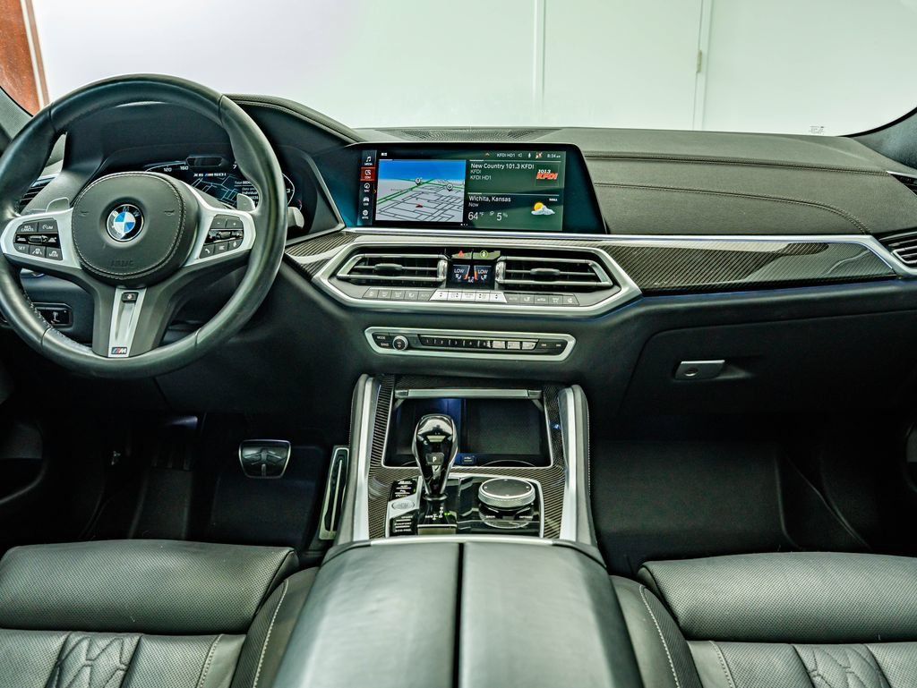 Used 2023 Frozen Brilliant White Metallic BMW M50i image 29