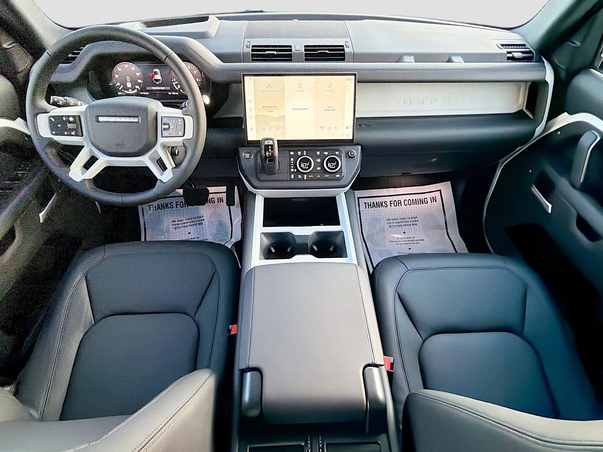 New 2026 Fuji White Land Rover X-Dynamic SE image 15