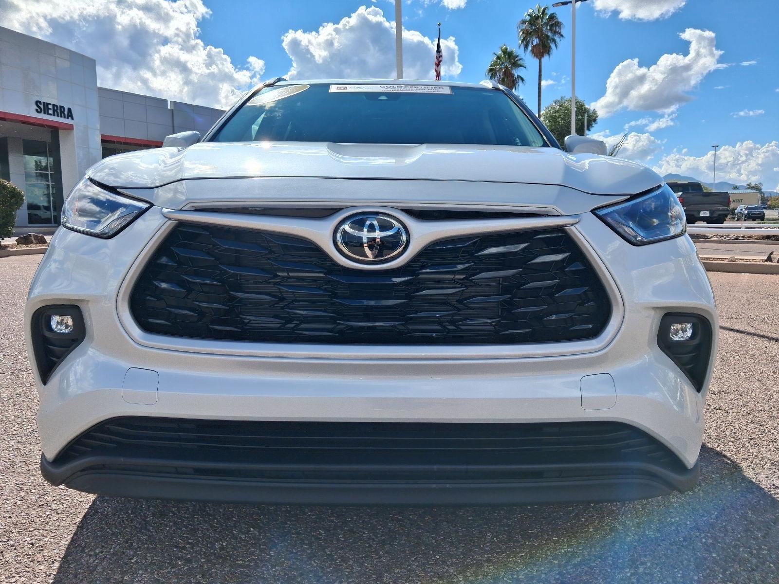 Certified Used 2026 Wind Chill Pearl Toyota XLE image 11