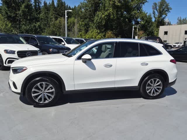 Certified Used 2026 Polar White Mercedes-Benz GLC 300 image 5