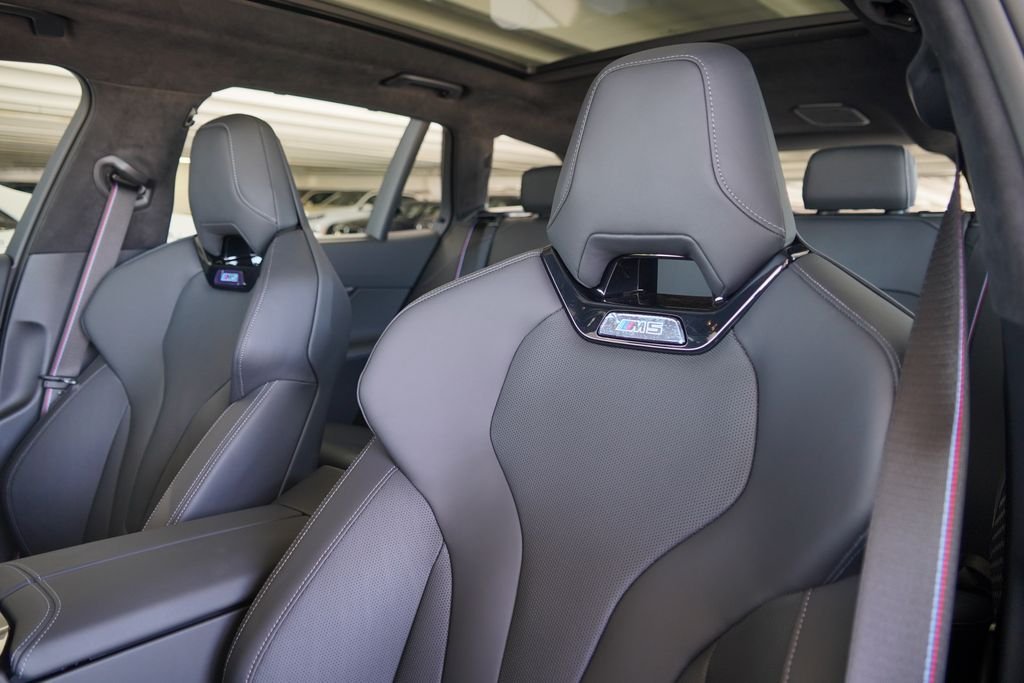 New 2026 Black Sapphire Metallic BMW Base image 13