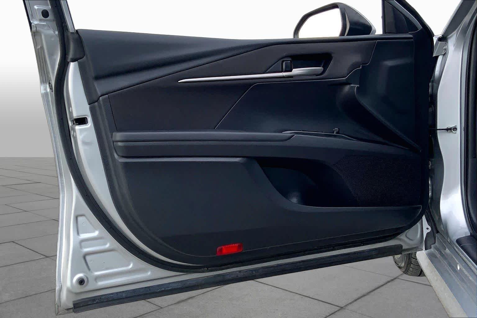 Used 2025 Celestial Silver Metallic Toyota LE image 21