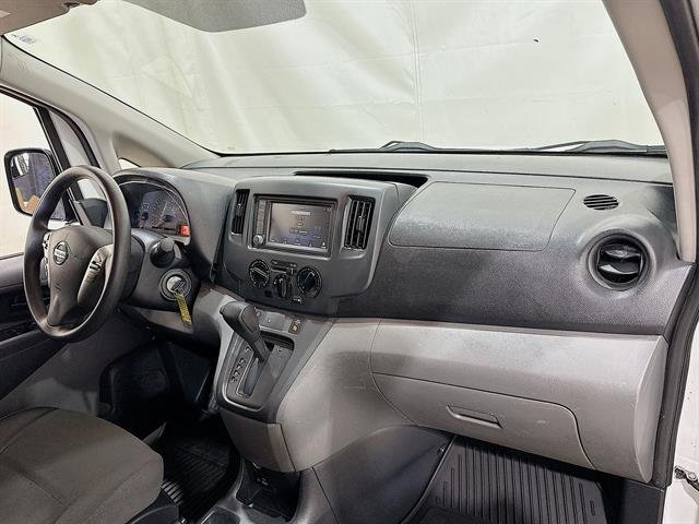 Used 2021 White Nissan S Xtronic CVT image 25