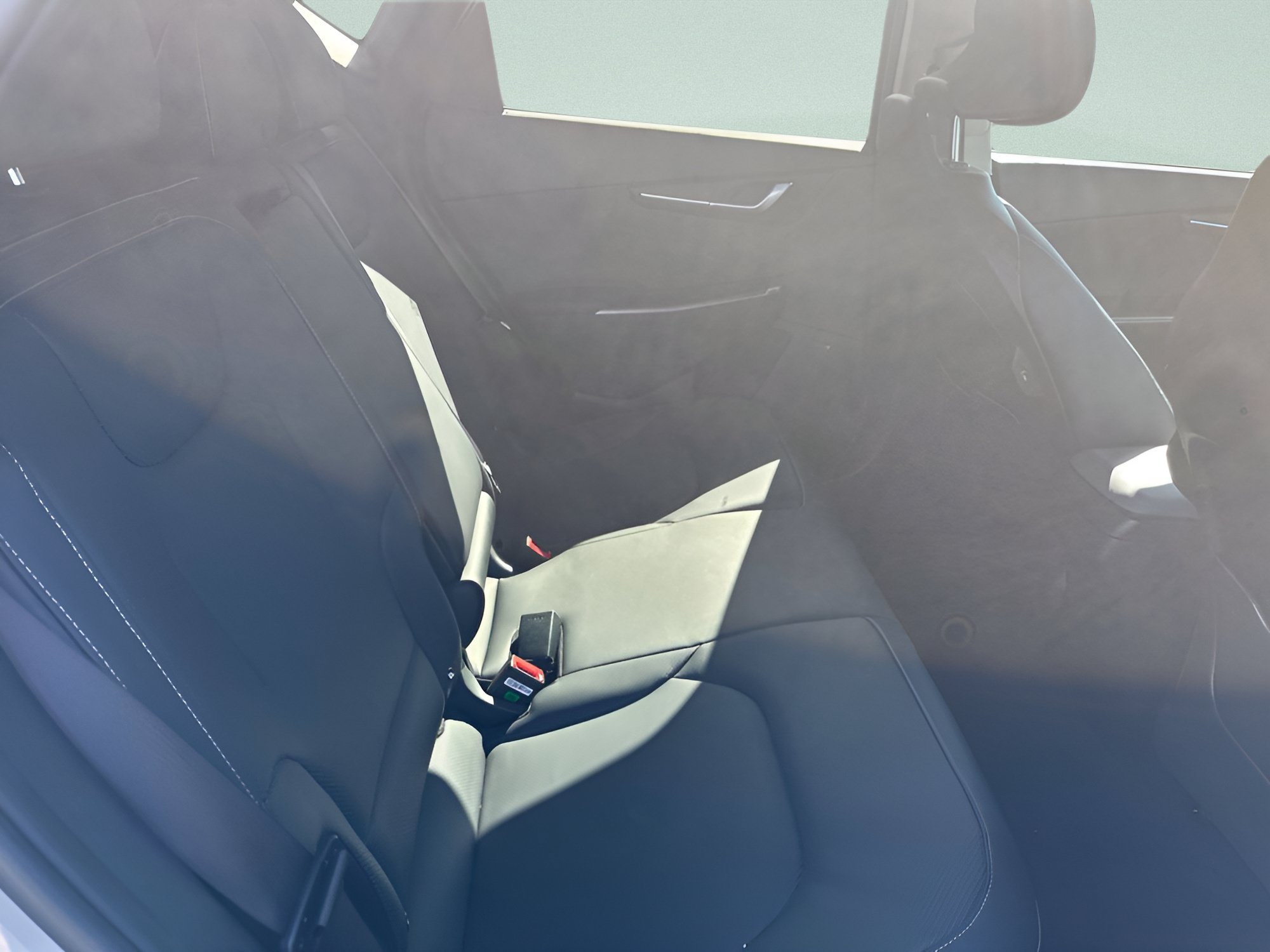 Used 2023 Steel Gray Kia Wind image 14
