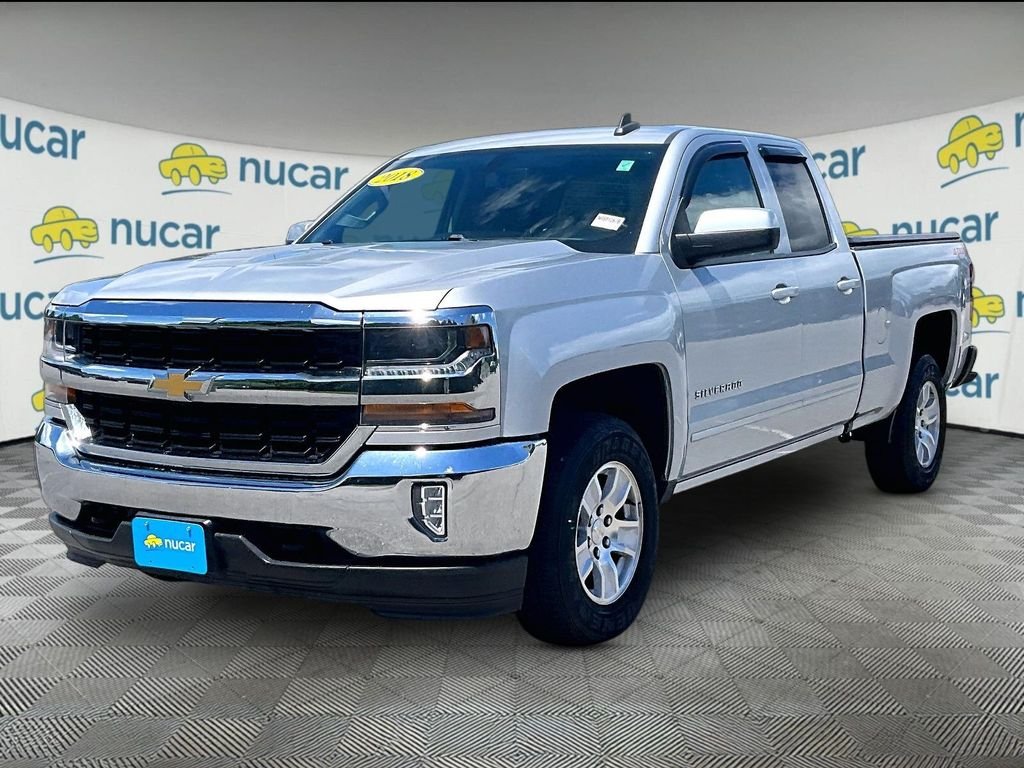 Used 2018 Silver Chevrolet LT image 3