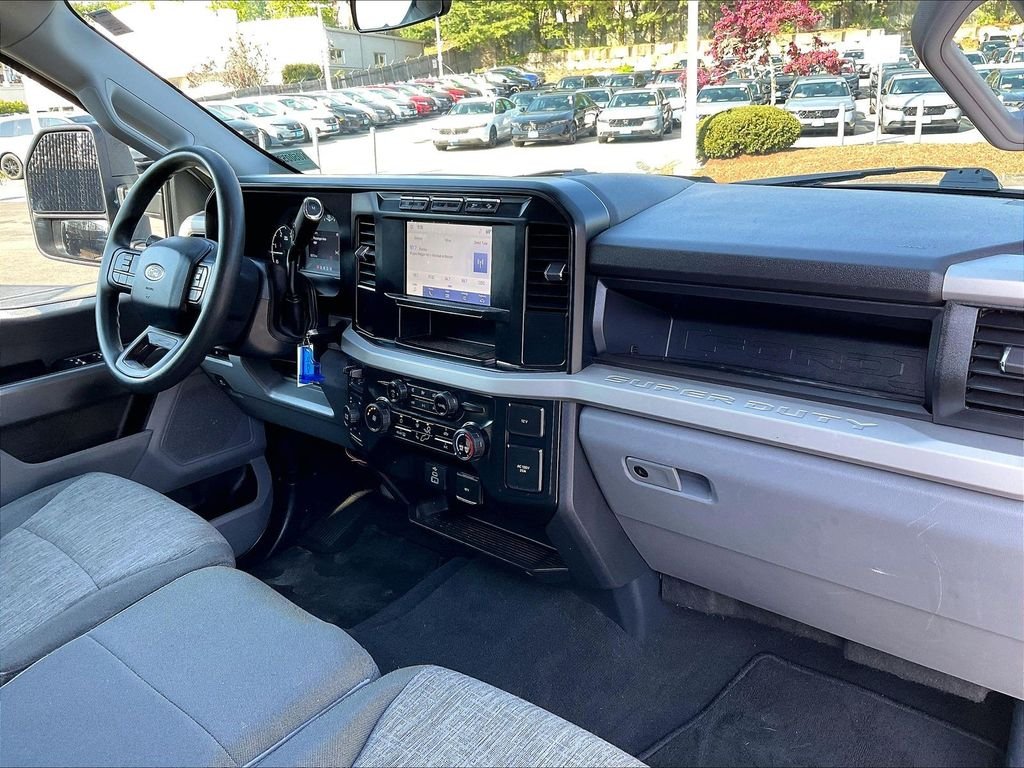 Used 2023 White Ford XL image 14