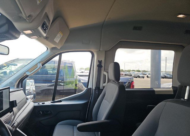 Used 2022 Oxford White Ford XLT image 8