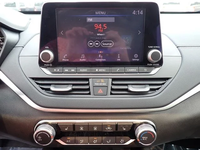 Used 2021 Gray Nissan 2.5 SV image 25