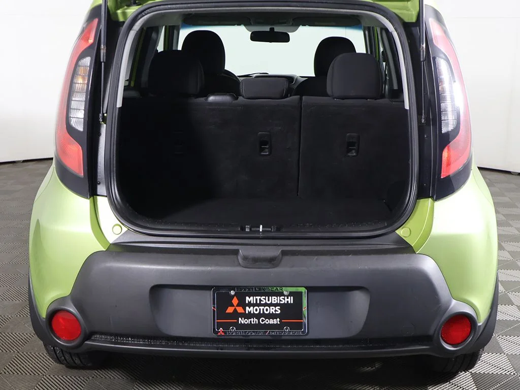 Used 2014 Green Kia Base image 10