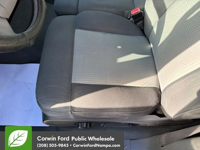 Used 2007 Green Ford  image 25