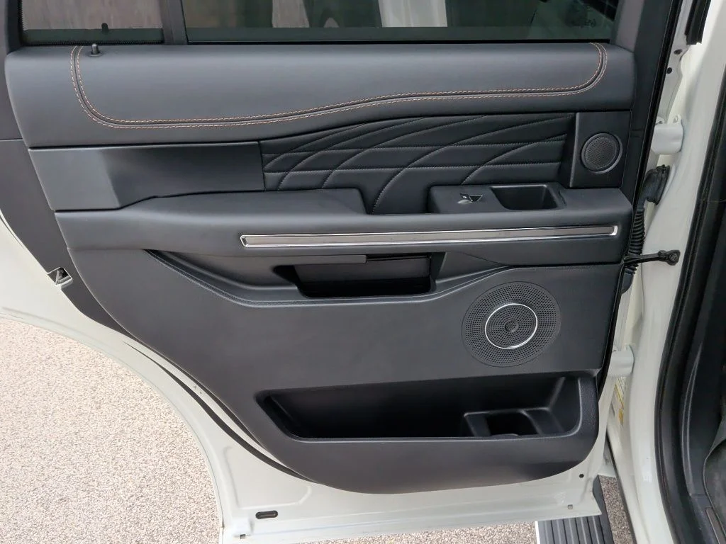 Used 2022 White Ford Platinum image 38
