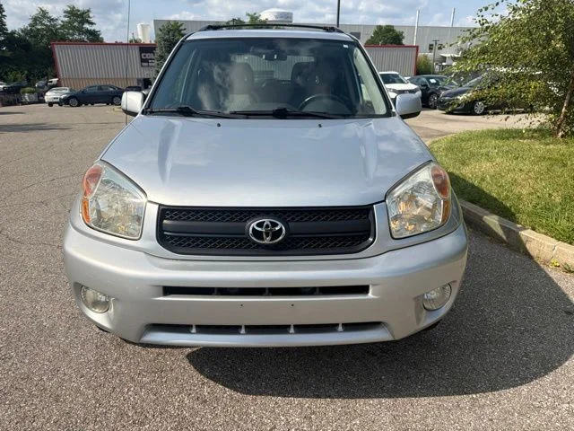 Used 2004 Gray Toyota Base image 2