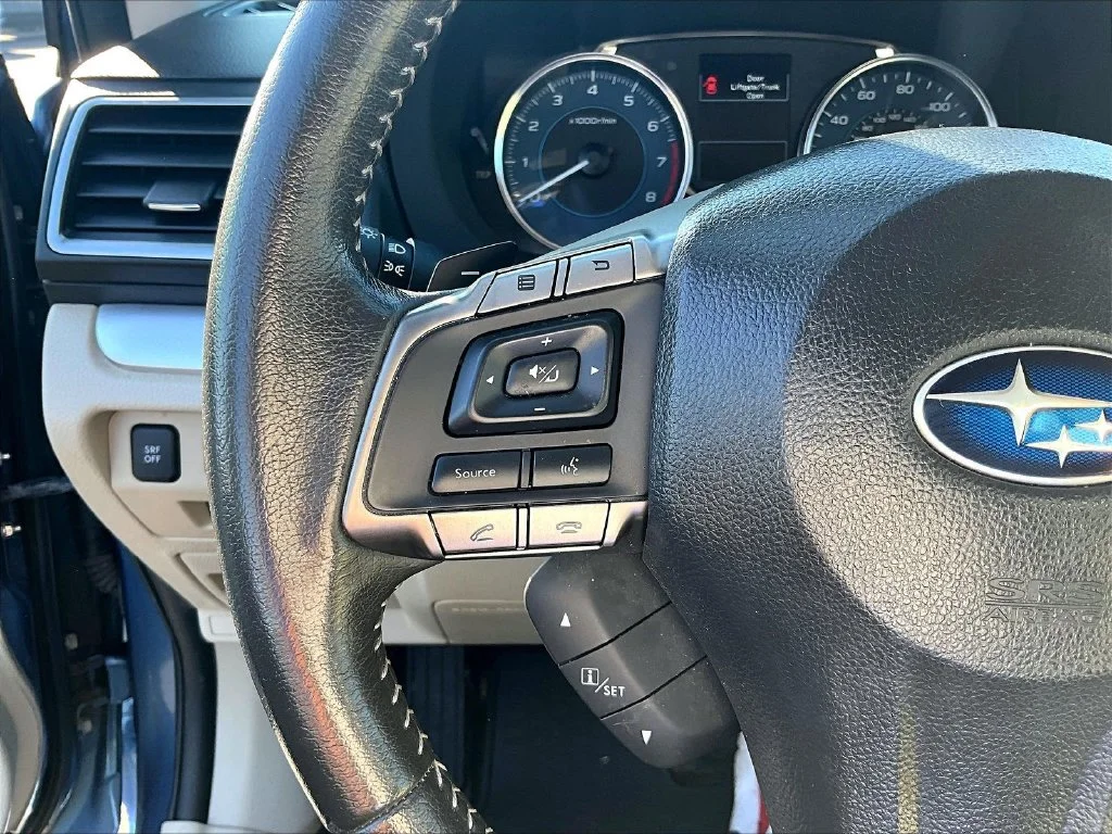 Used 2015 Blue Subaru 2.0i Limited image 17