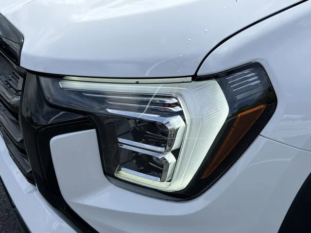 New 2026 Summit White GMC Elevation image 9