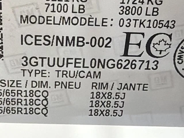 Used 2022 Summit White GMC AT4X image 33