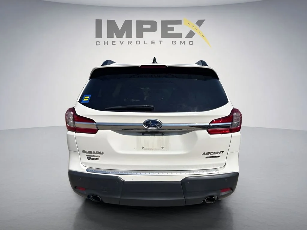 Used 2021  Subaru Limited image 3