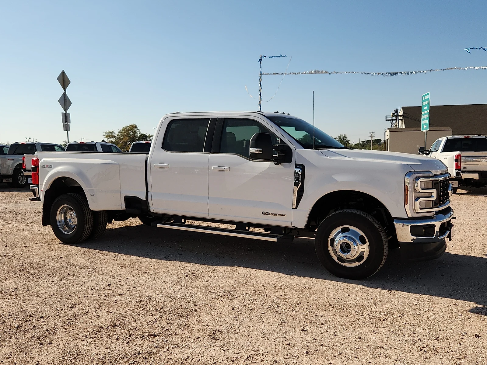 New 2026 Oxford White Ford Lariat image 8