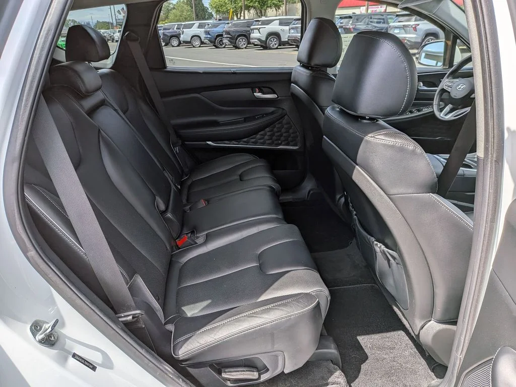 Used 2022 Quartz White Hyundai Limited image 27