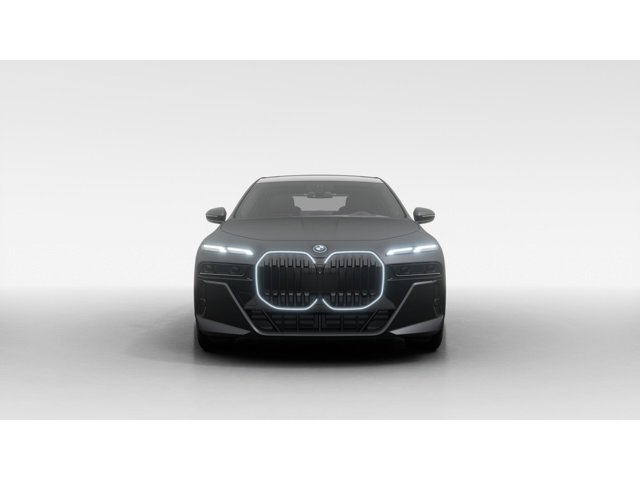 2026 BMW 7 Series photo 3