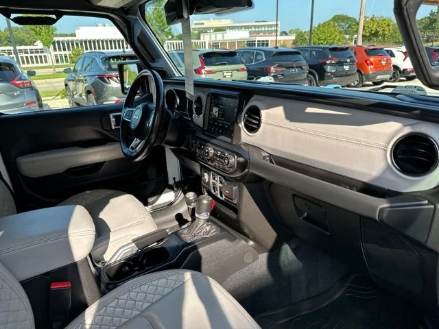 Used 2022 White Jeep Unlimited Sahara 4xe image 18