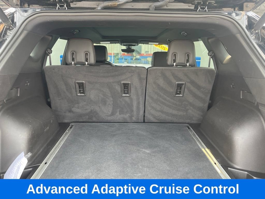 Used 2019 BLACK Chevrolet RS image 21