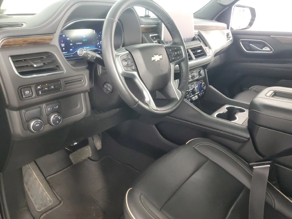Used 2023 BLACK Chevrolet Premier image 11
