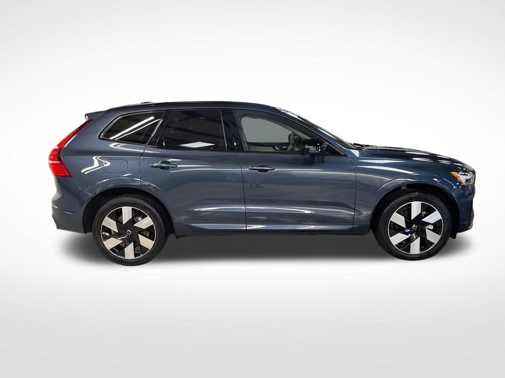 Used 2025 Blue Volvo Plus image 7