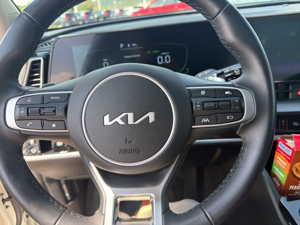 Used 2024 SNOW WHITE PEARL Kia EX image 1
