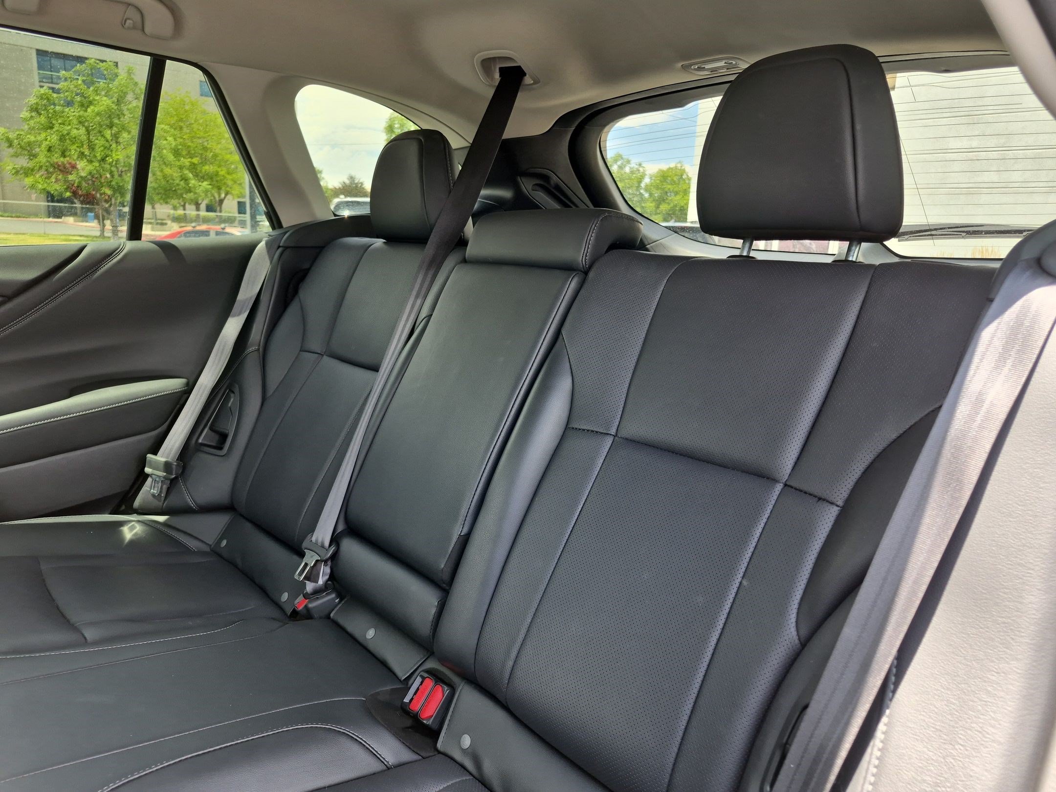 Used 2023 Ice Silver Metallic Subaru Limited XT image 28