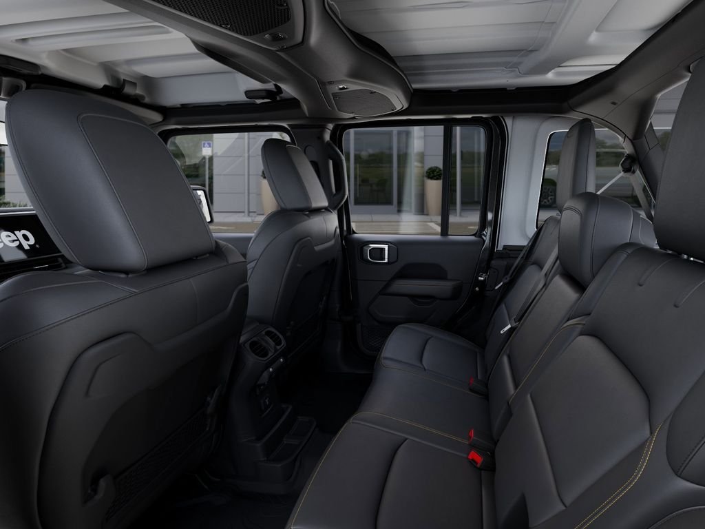 2025 Jeep Wrangler 4-Door Sahara - Photo 23