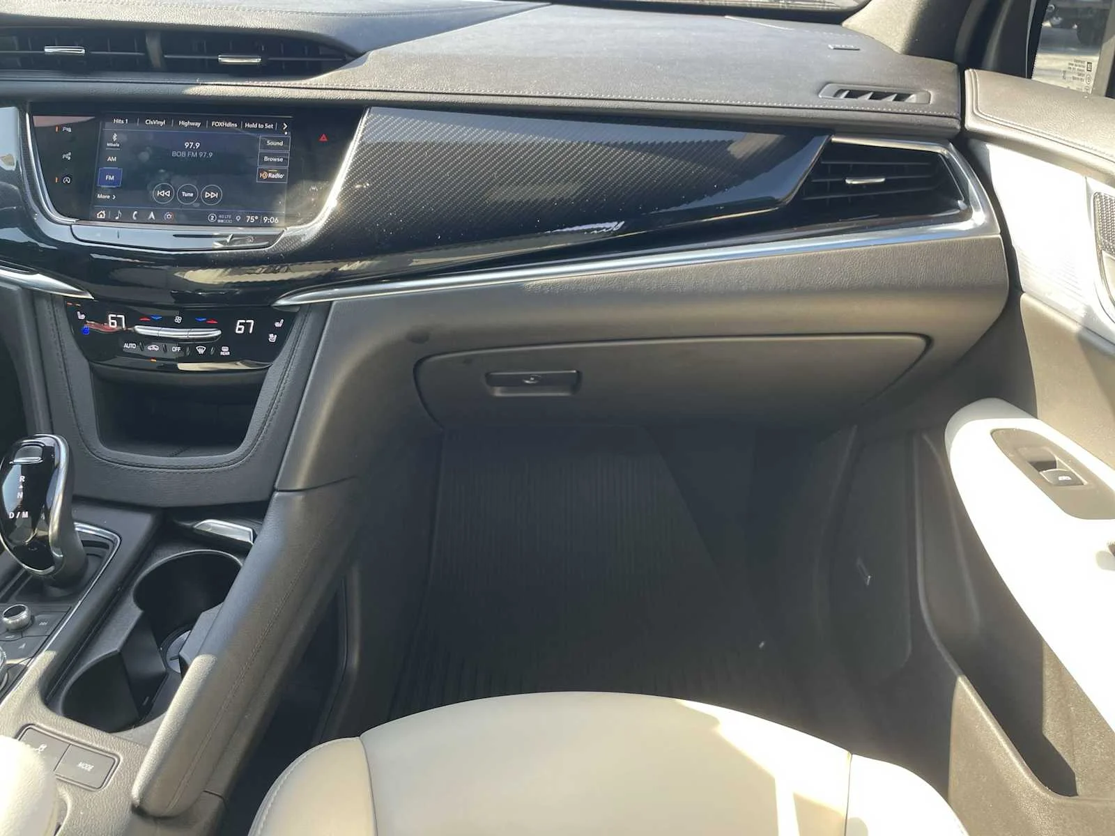 2023 Cadillac XT6 Sport - Photo 31