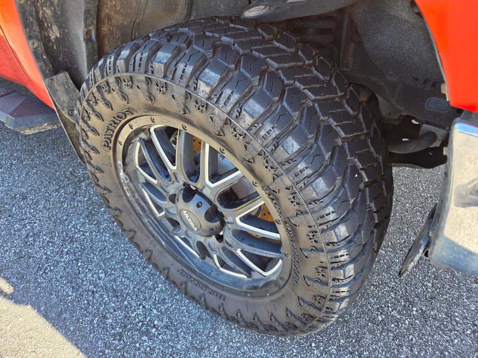Used 2018 Orange Toyota SR5 image 4