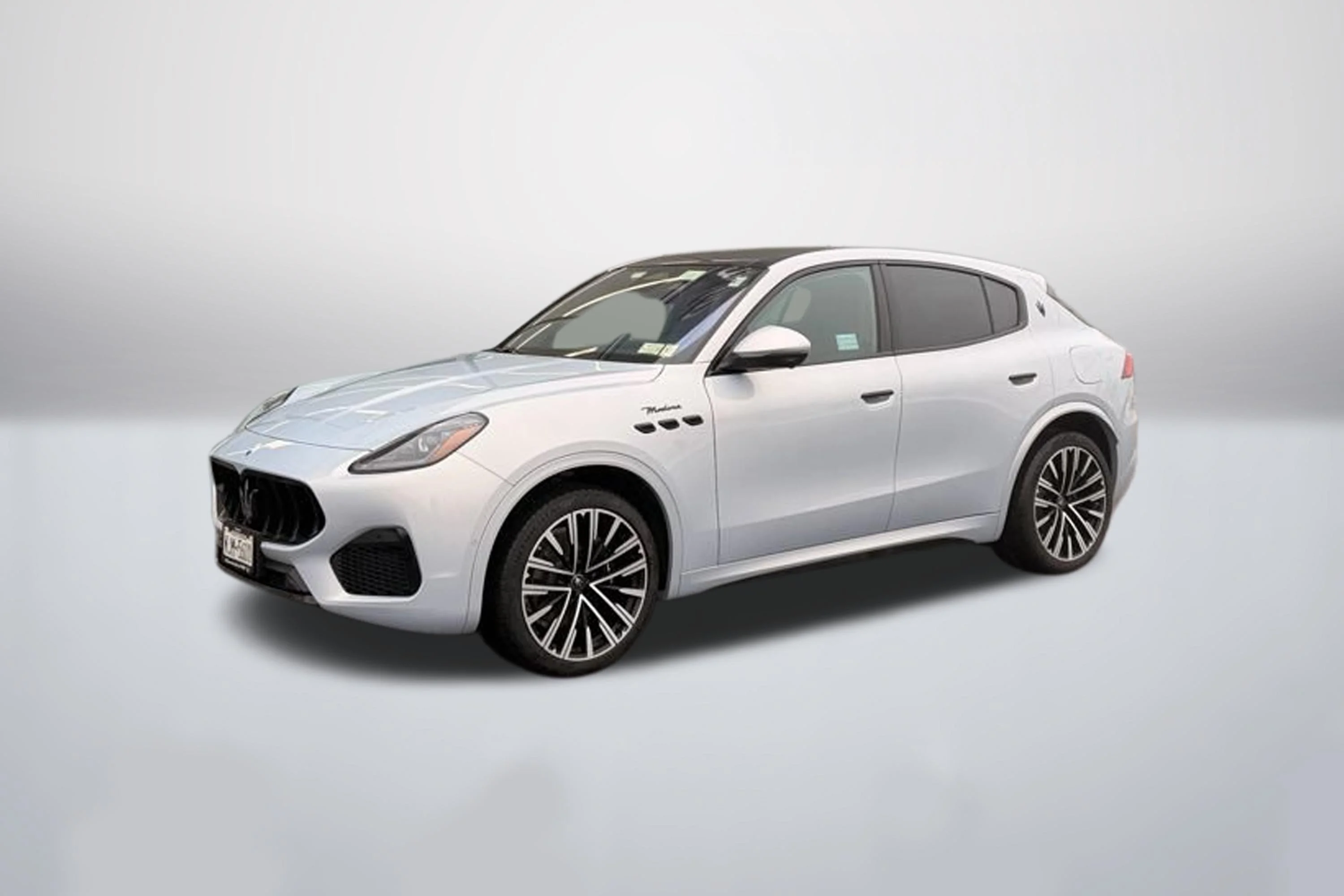 Used 2025 White Maserati Modena image 1
