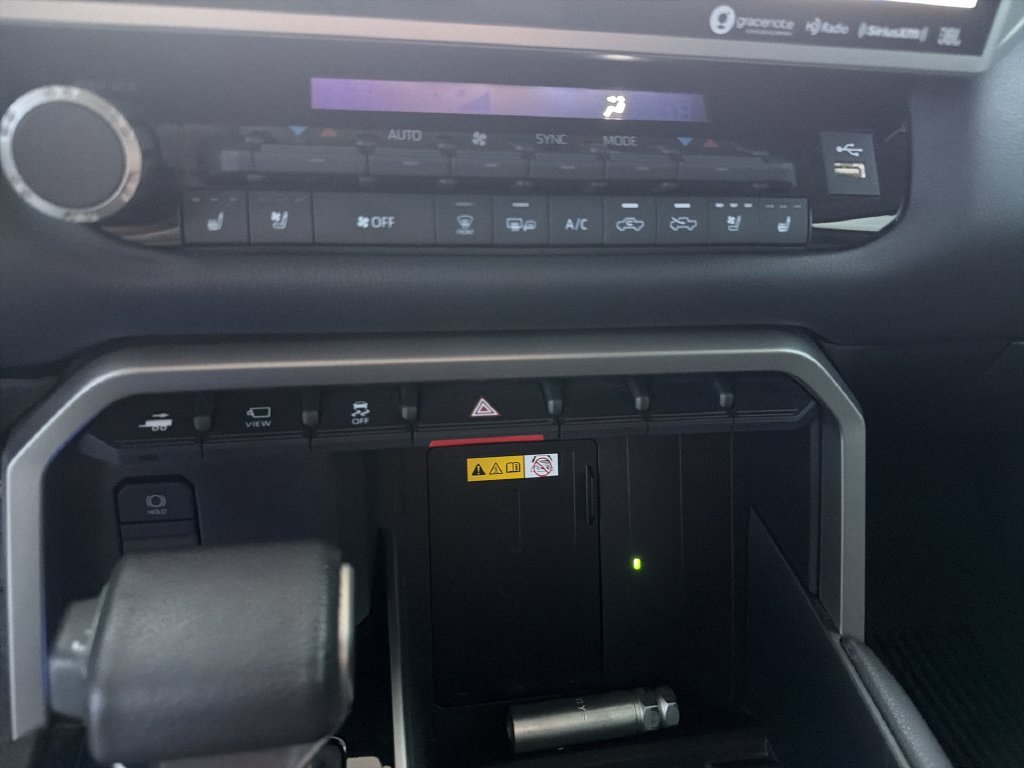 2024 Toyota Tundra Limited - Photo 22
