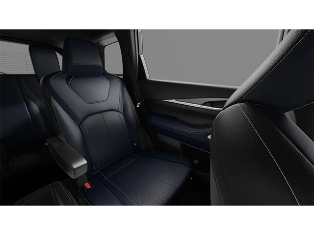 New 2027 2T RAD WHT INFINITI Sport AWD image 18