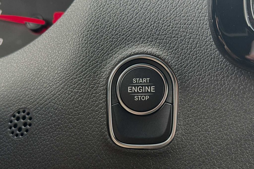 Used 2024 Silver Mercedes-Benz Cargo 170 WB image 23