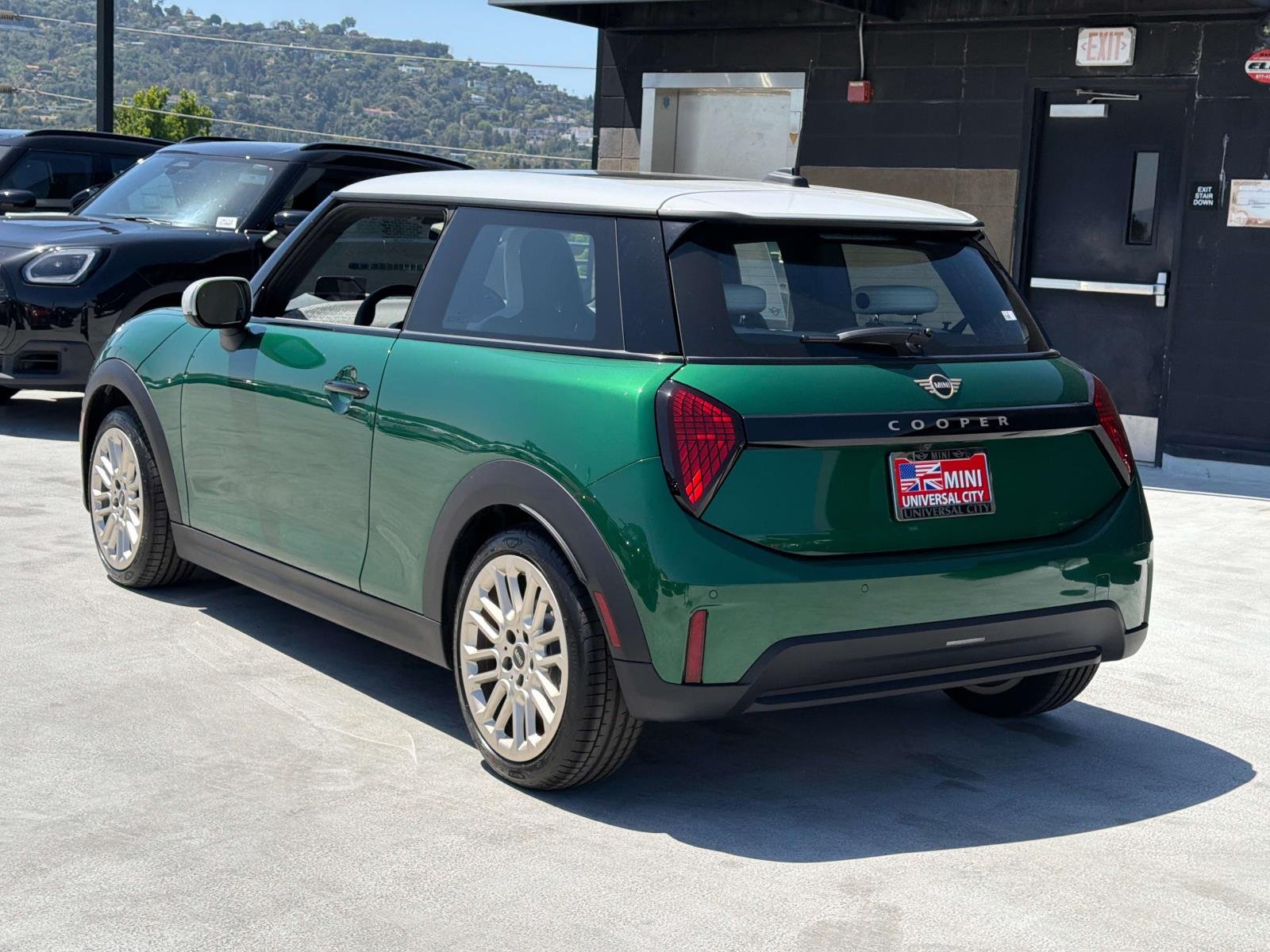 New 2026 0C3B British Racing Green IV Met MINI Signature Plus image 3