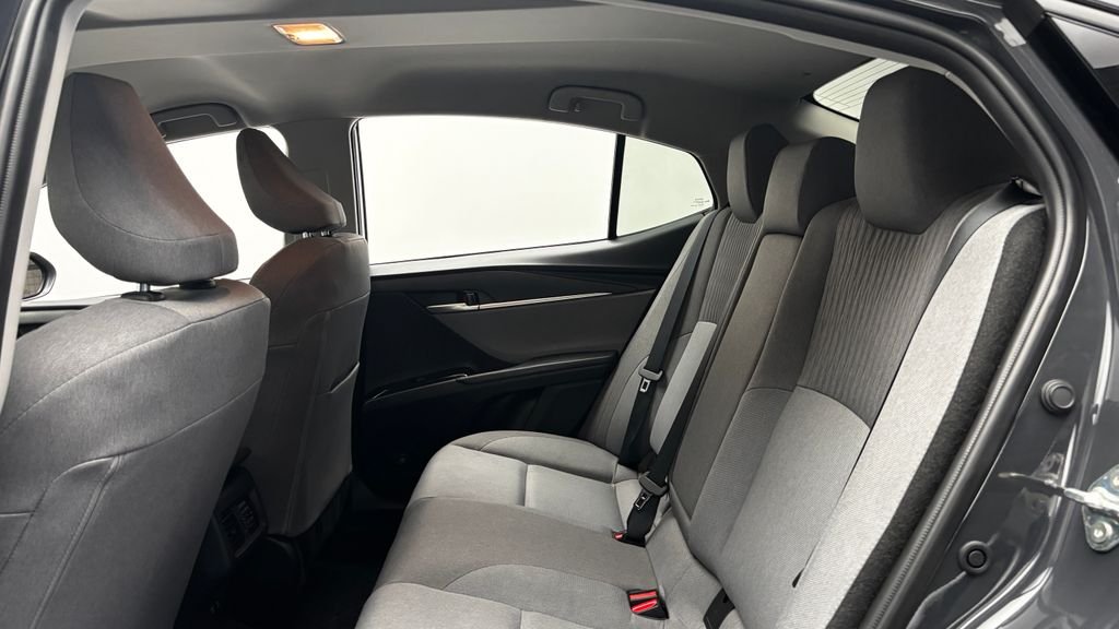 Used 2025  Toyota LE image 29