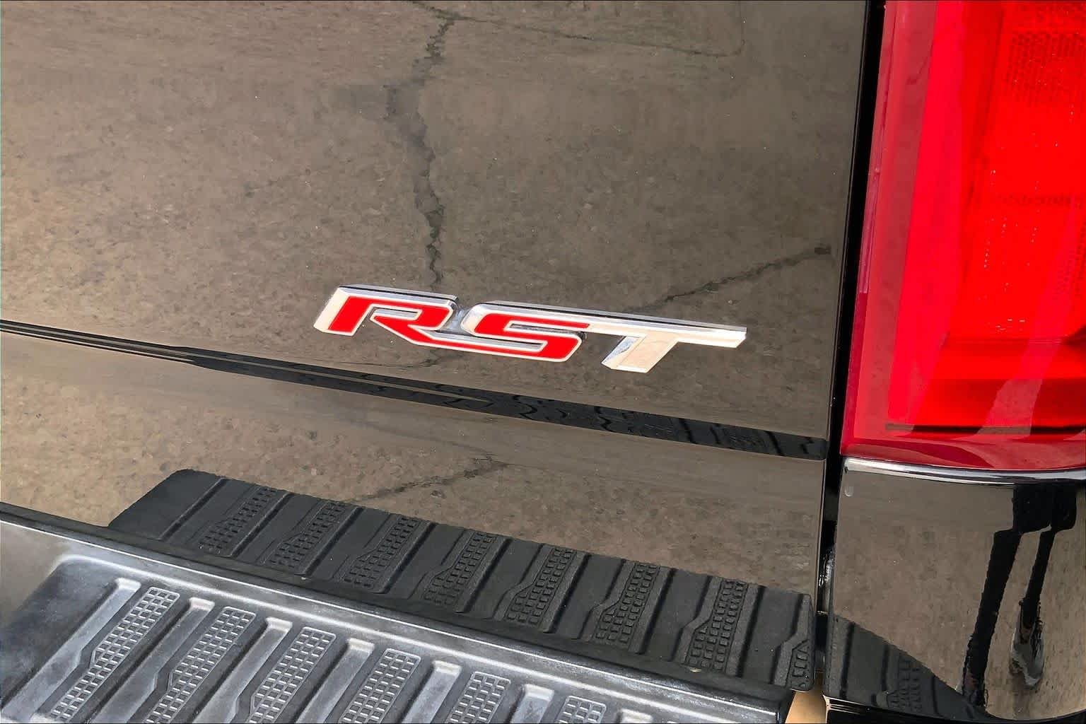 2023 Chevrolet Silverado 1500 RST - Photo 10