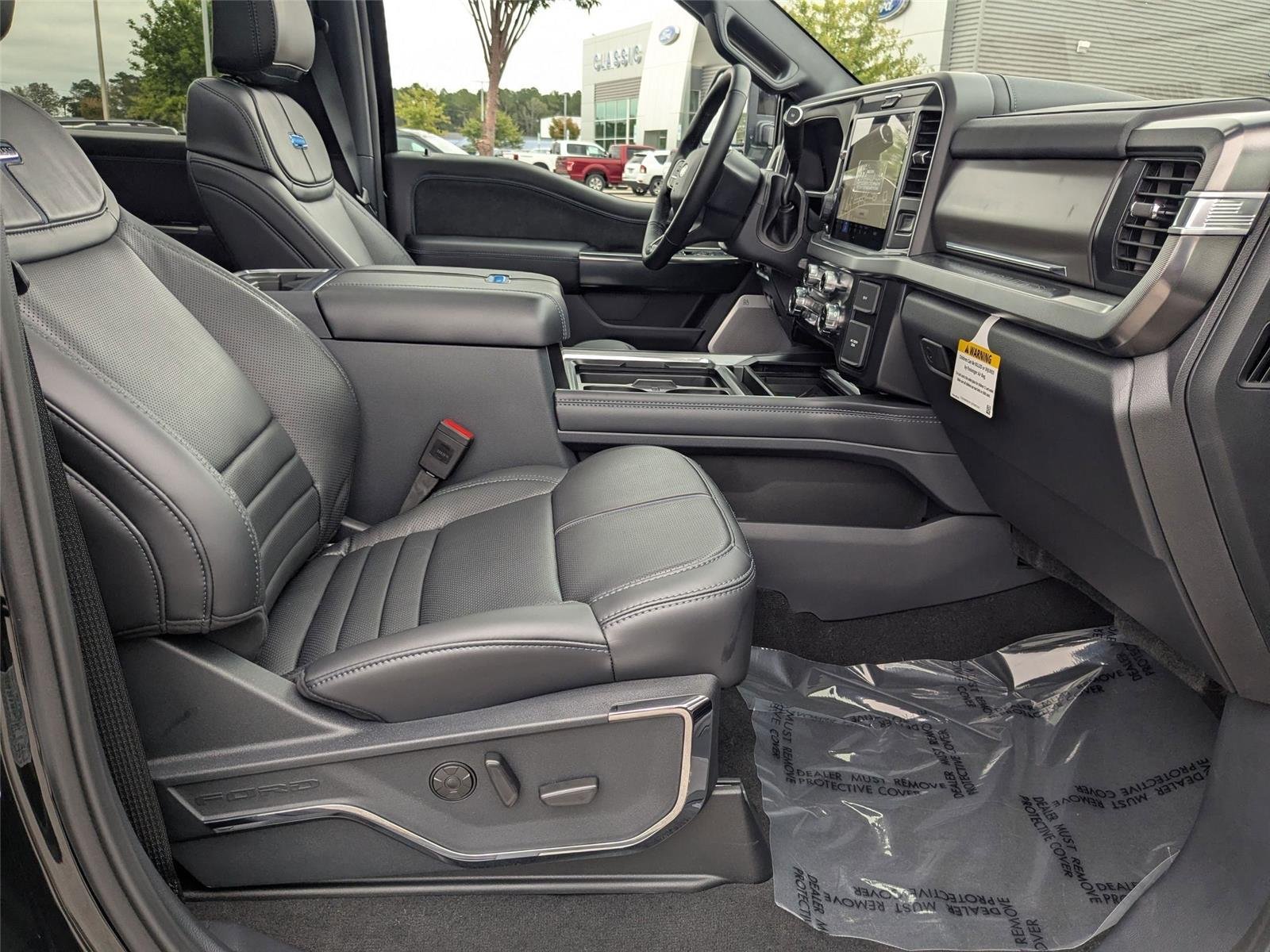 2026 Ford F-250 Super Duty Platinum - Photo 37