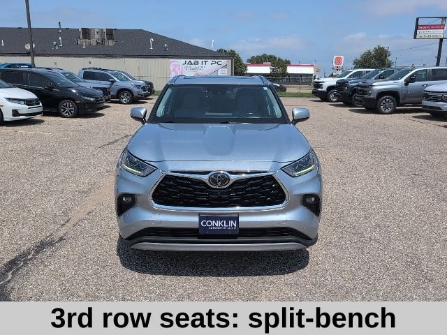 Used 2020 Silver Toyota Platinum image 16