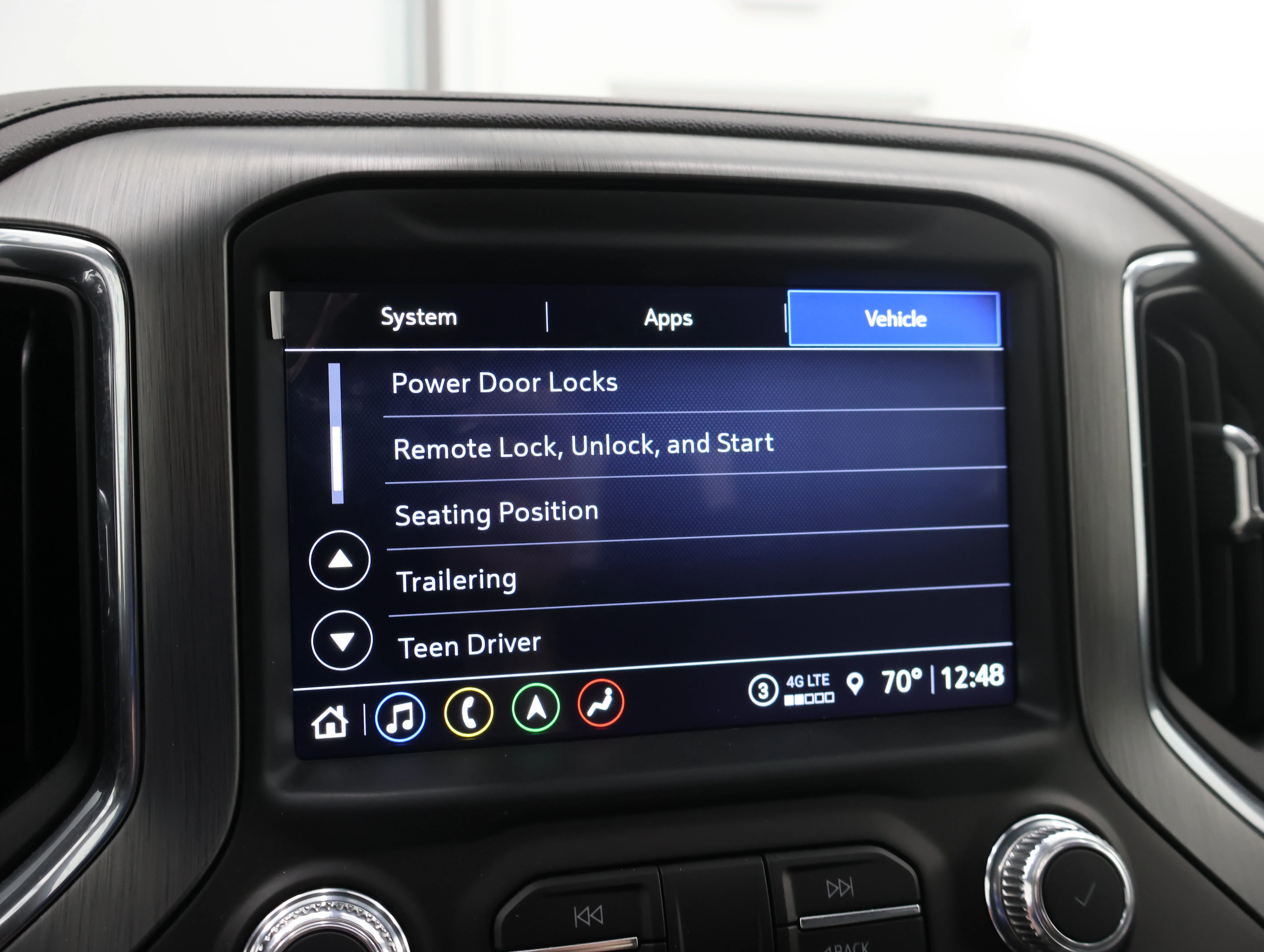 Used 2022 White Frost Tricoat GMC Denali image 74