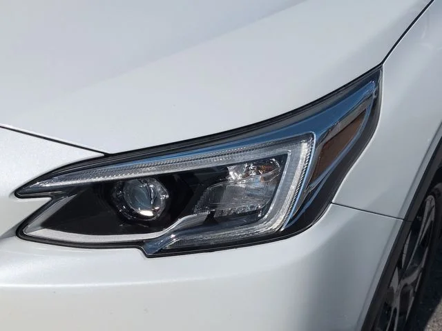 Used 2022 White Subaru Limited image 9