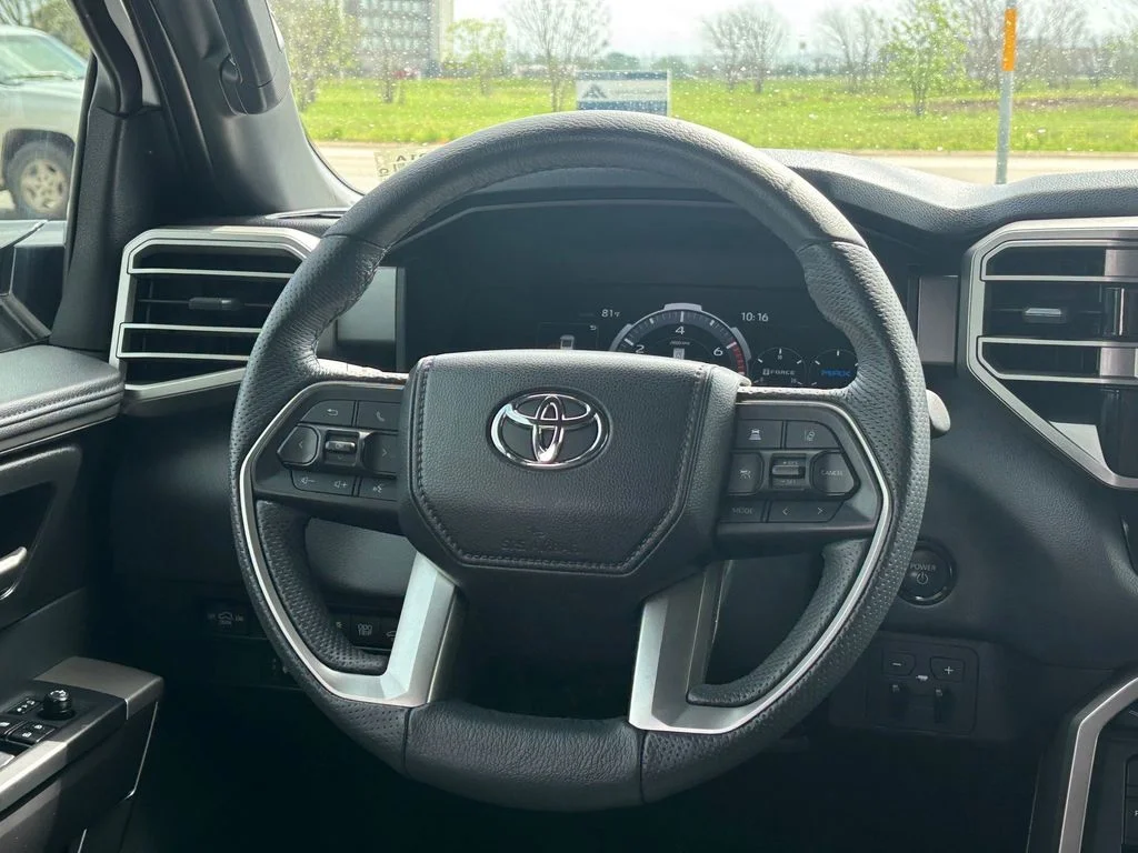 Used 2025 White Toyota SR5 image 26
