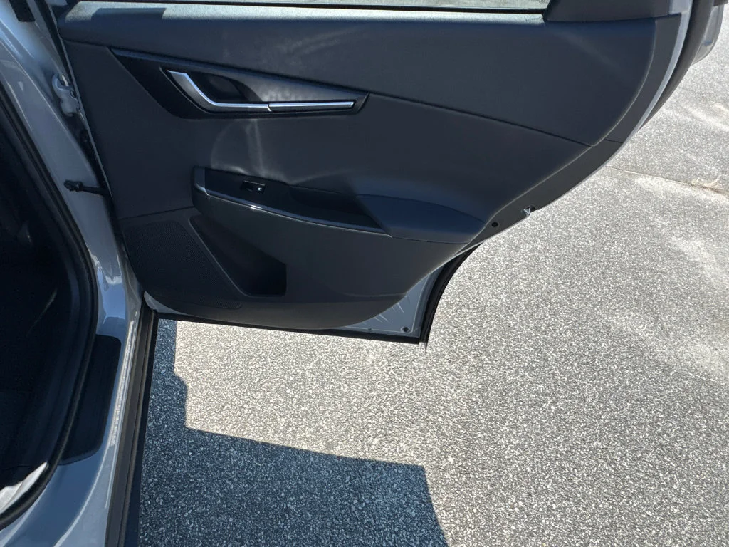 New 2026 Wolf Gray Kia LIGHT image 16