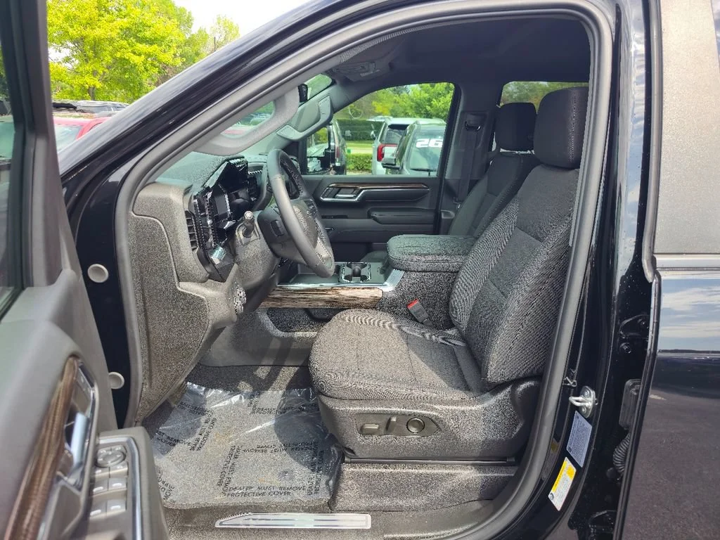 2024 Chevrolet Silverado 3500HD LT - Photo 22